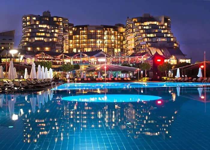 Hotels nahe Flughafen Flughafen Antalya Airport (AYT), Antalya