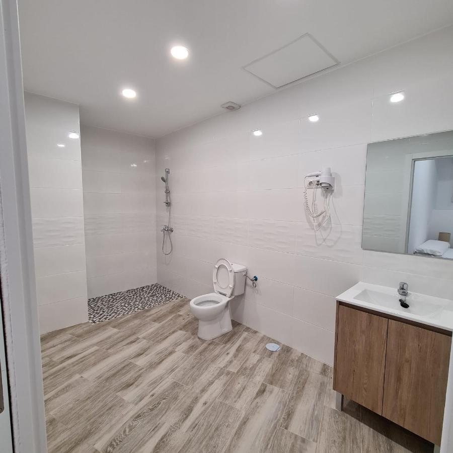 Single Room,1028504326:JPEG