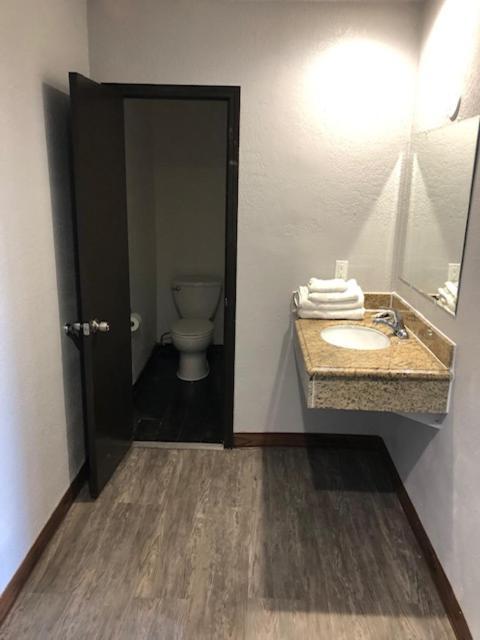 Deluxe King Room,1069121476:JPEG