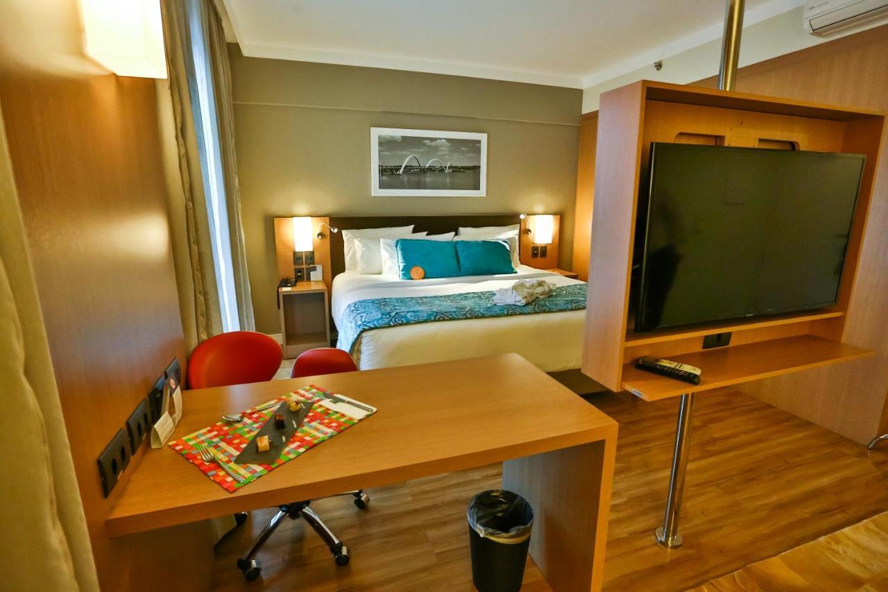 Business Suite,1074161932:JPEG