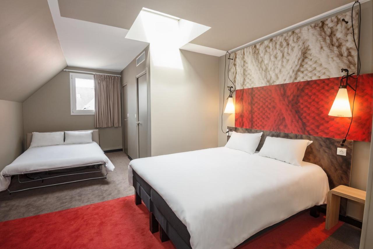 Family Room with Double Bed and Sofa,1133386380:JPEG
