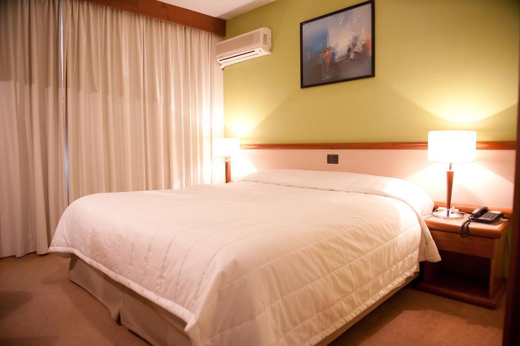 Standard Double or Twin Room,172187625:JPEG