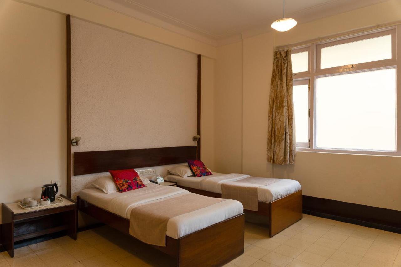 Standard Room,1588111786:JPEG