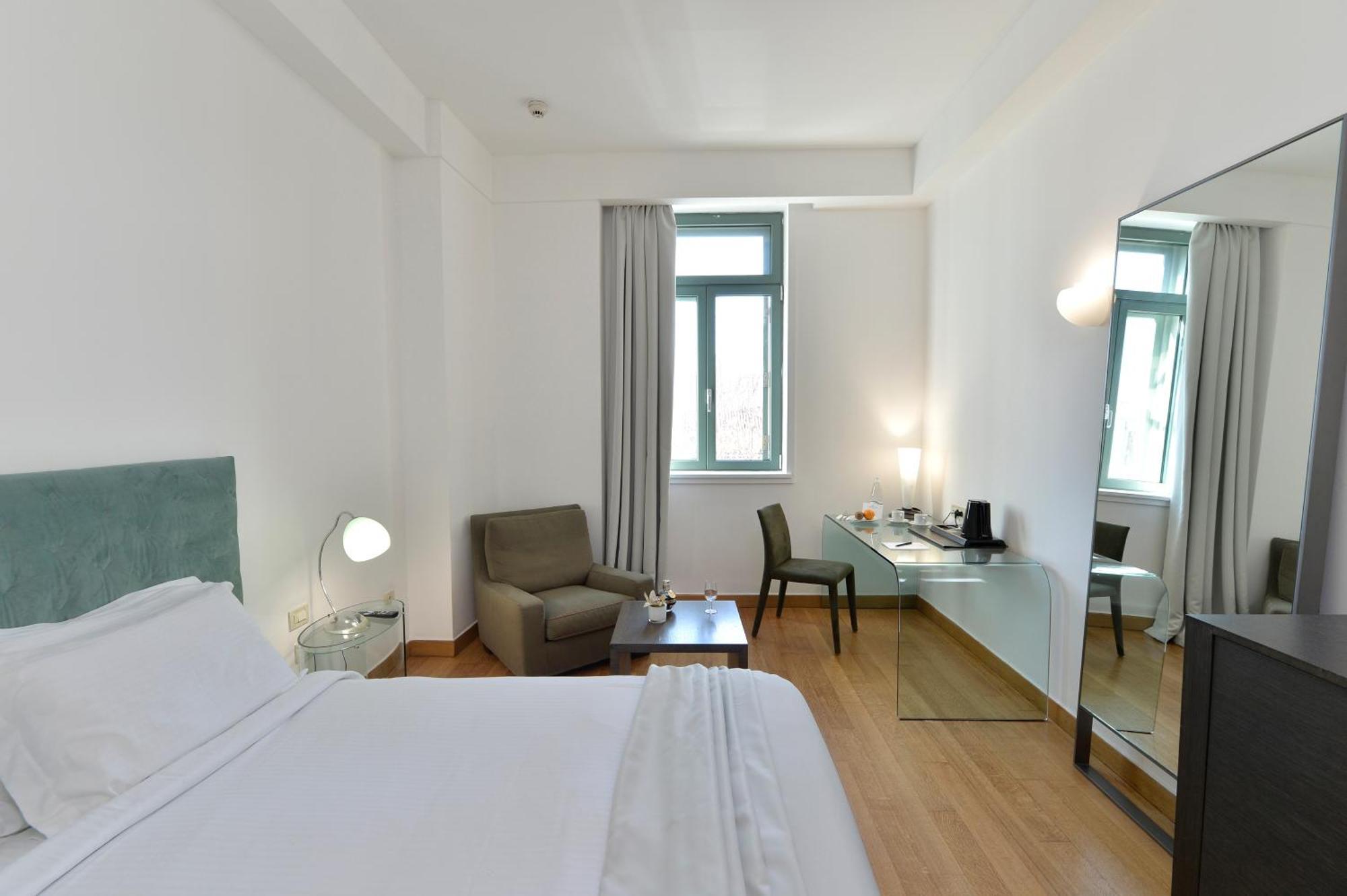 Junior Suite,1498764100:JPEG