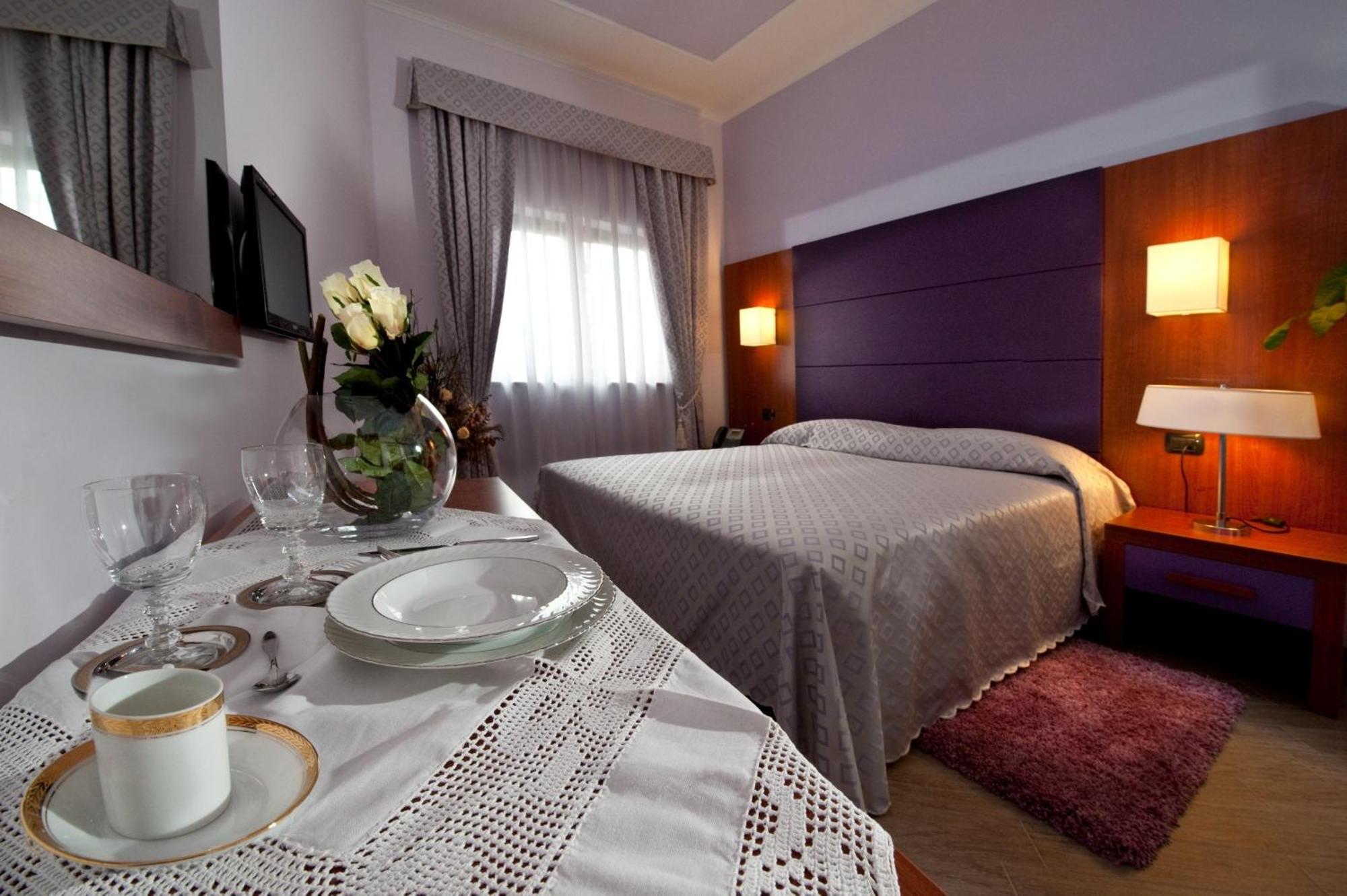 Double Room,1216109539:JPEG