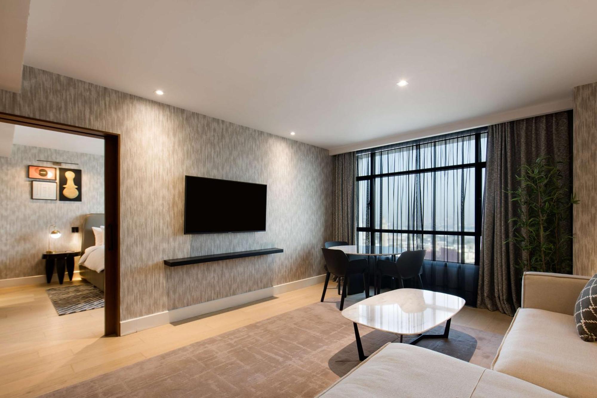 One-Bedroom Suite,1224134209:JPEG