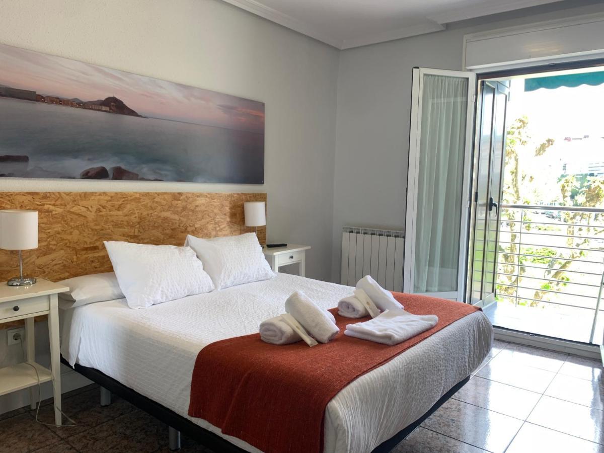 Triple Room with Balcony and Private Bathroom,1229209318:JPEG