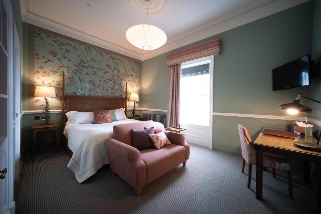 Large King Room,1259950291:JPEG