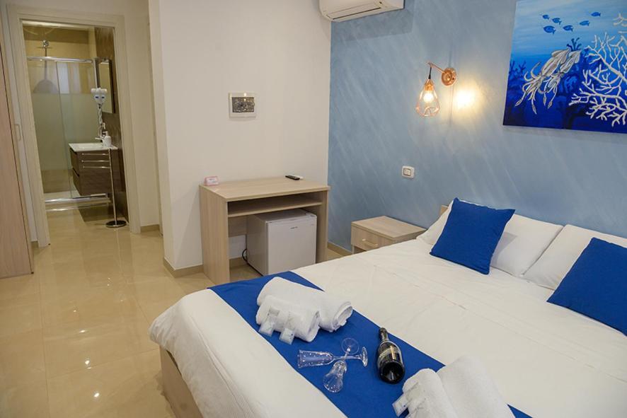 Deluxe Room,1297363894:JPEG