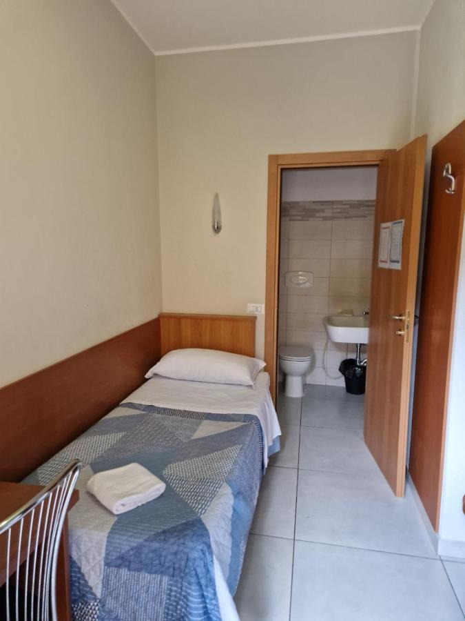 Single Room,1015363672:JPEG