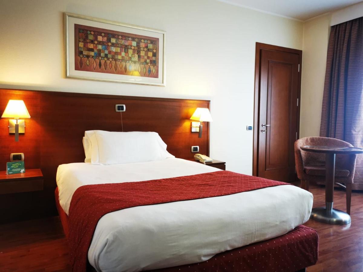 Double Room with French Bed - Disability Access,1009277020:JPEG