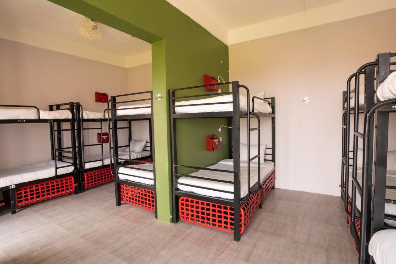 Bunk Bed Mixed Dormitory Room,1329326744:JPEG
