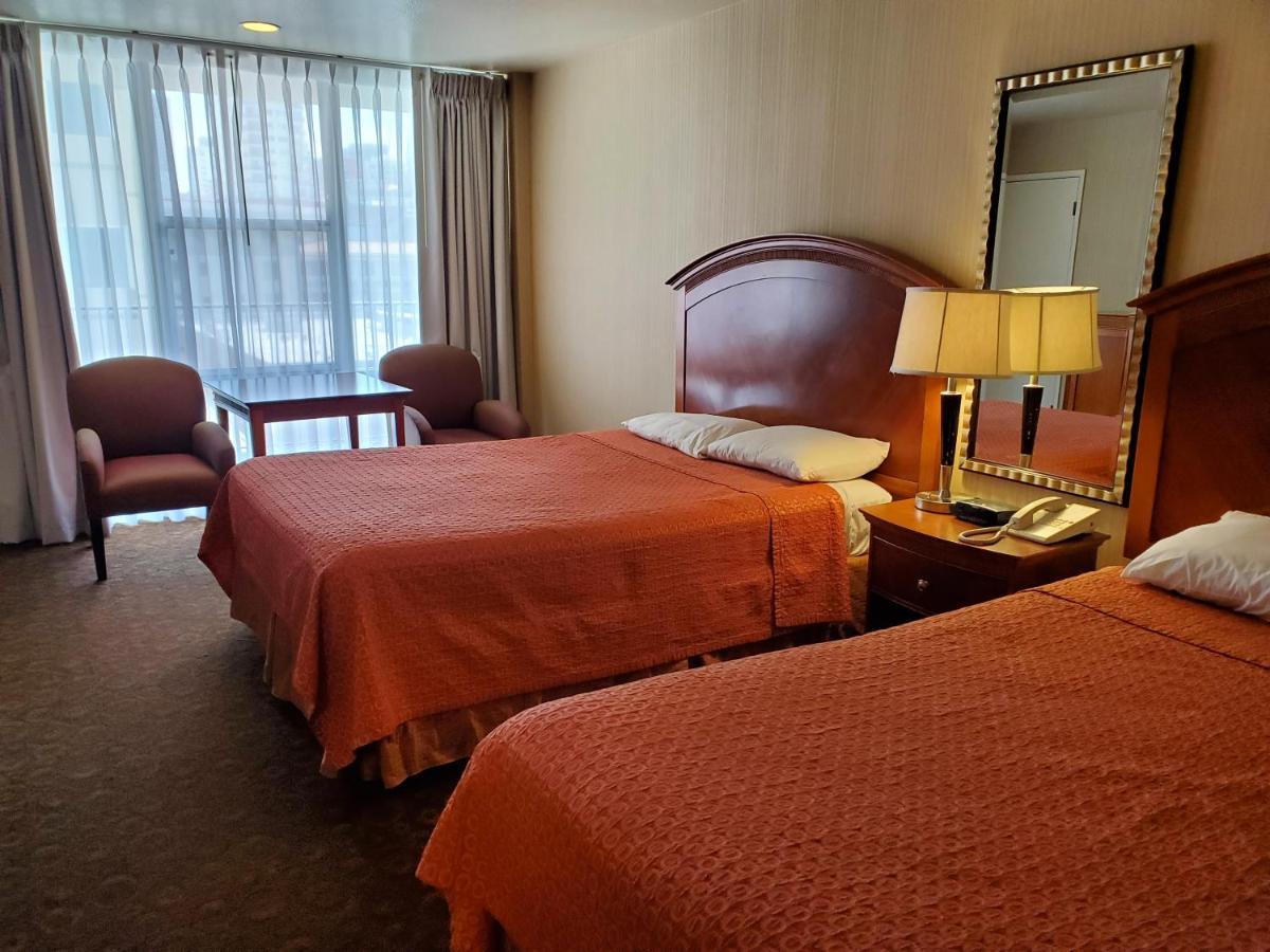 Queen Room with Two Queen Beds,1382343908:JPEG