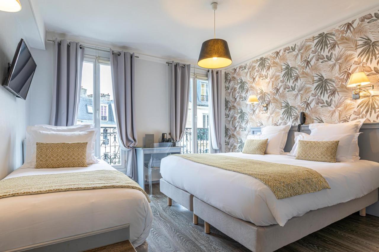 Triple Room with Eiffel Tower view,1386332627:JPEG