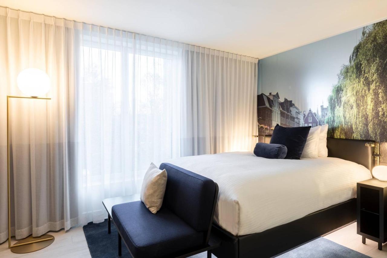Studio Suite, 1 Queen,1572851075:JPEG