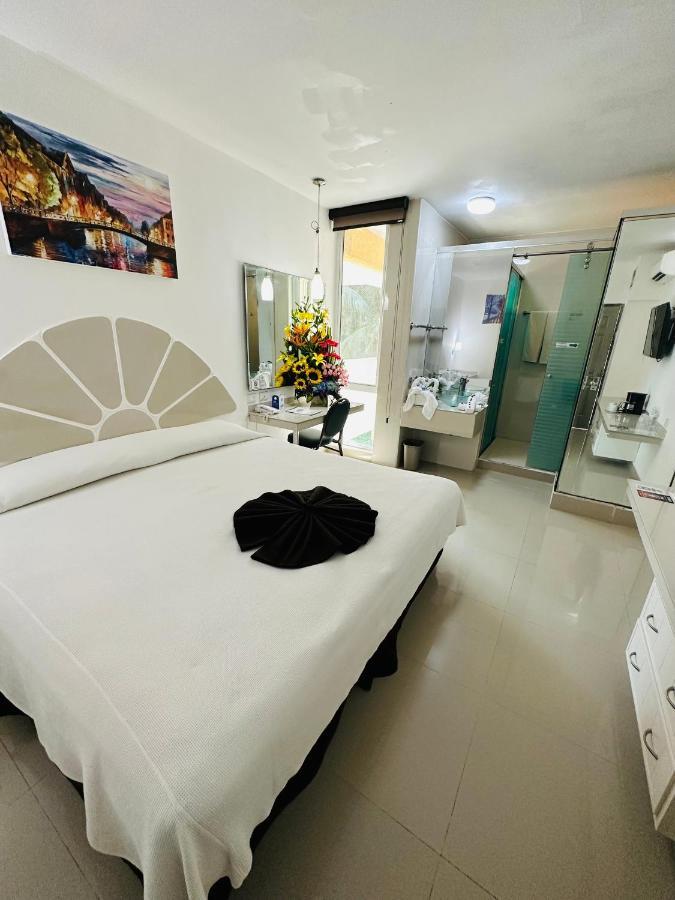 Deluxe King Room,1398636749:JPEG