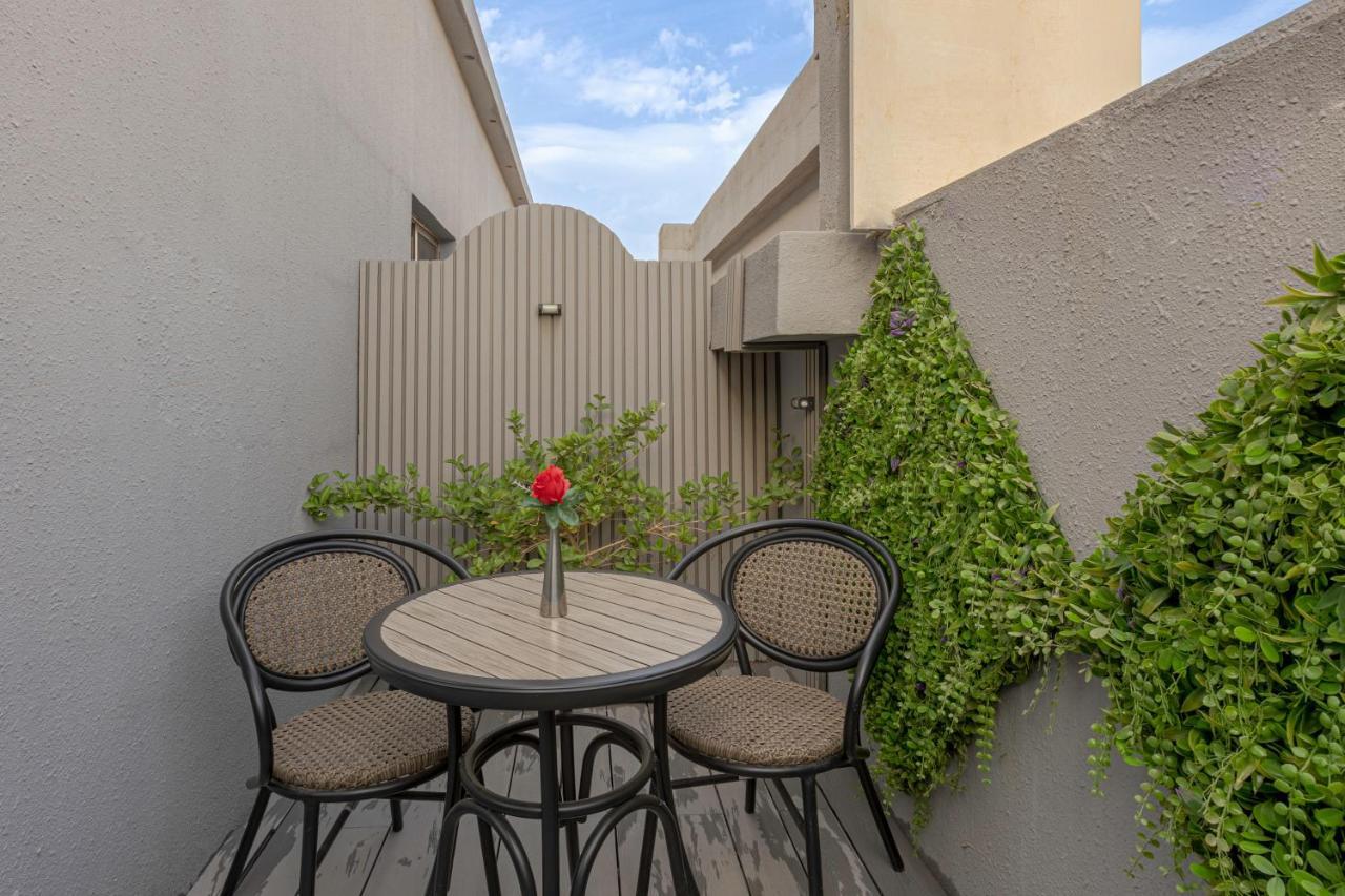 Double Room with Balcony (2 Adults + 1 Child),1487950606:JPEG