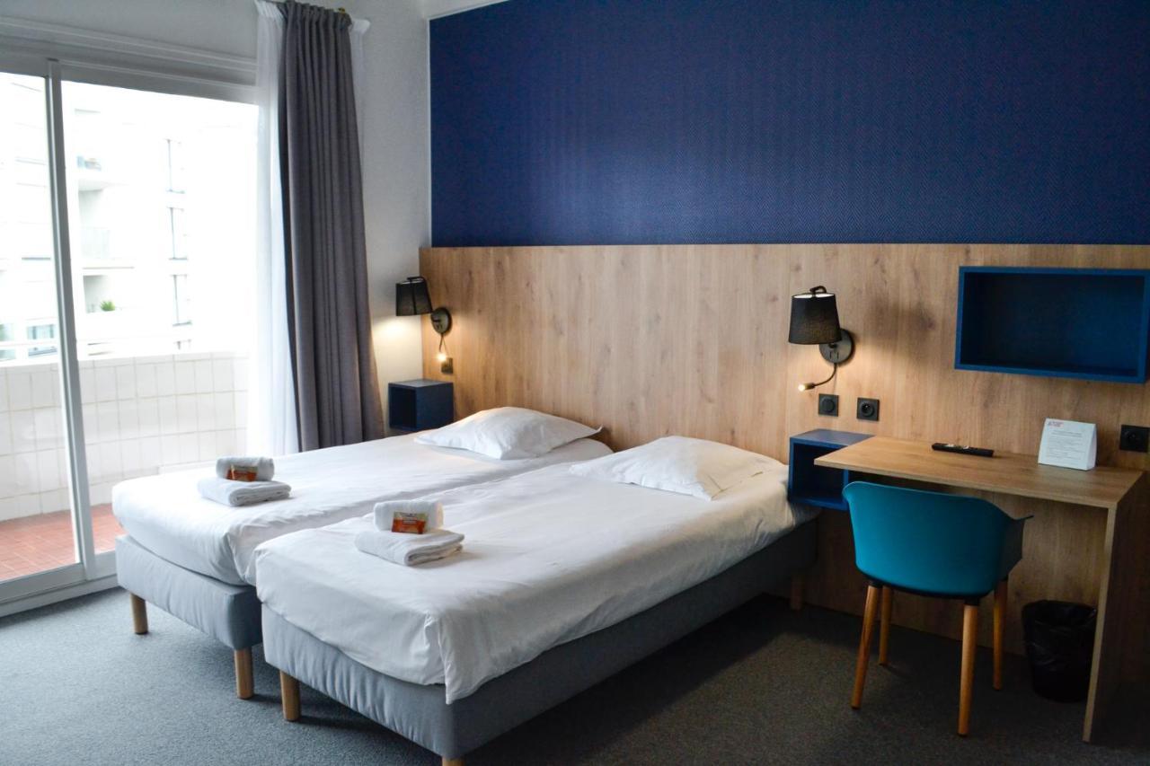 Twin Room with Balcony