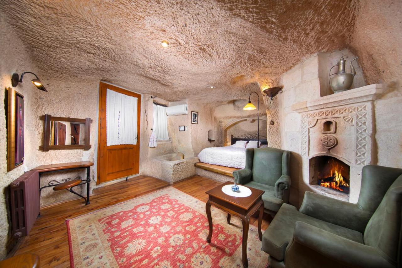 Junior Cave Suite,1499251261:JPEG
