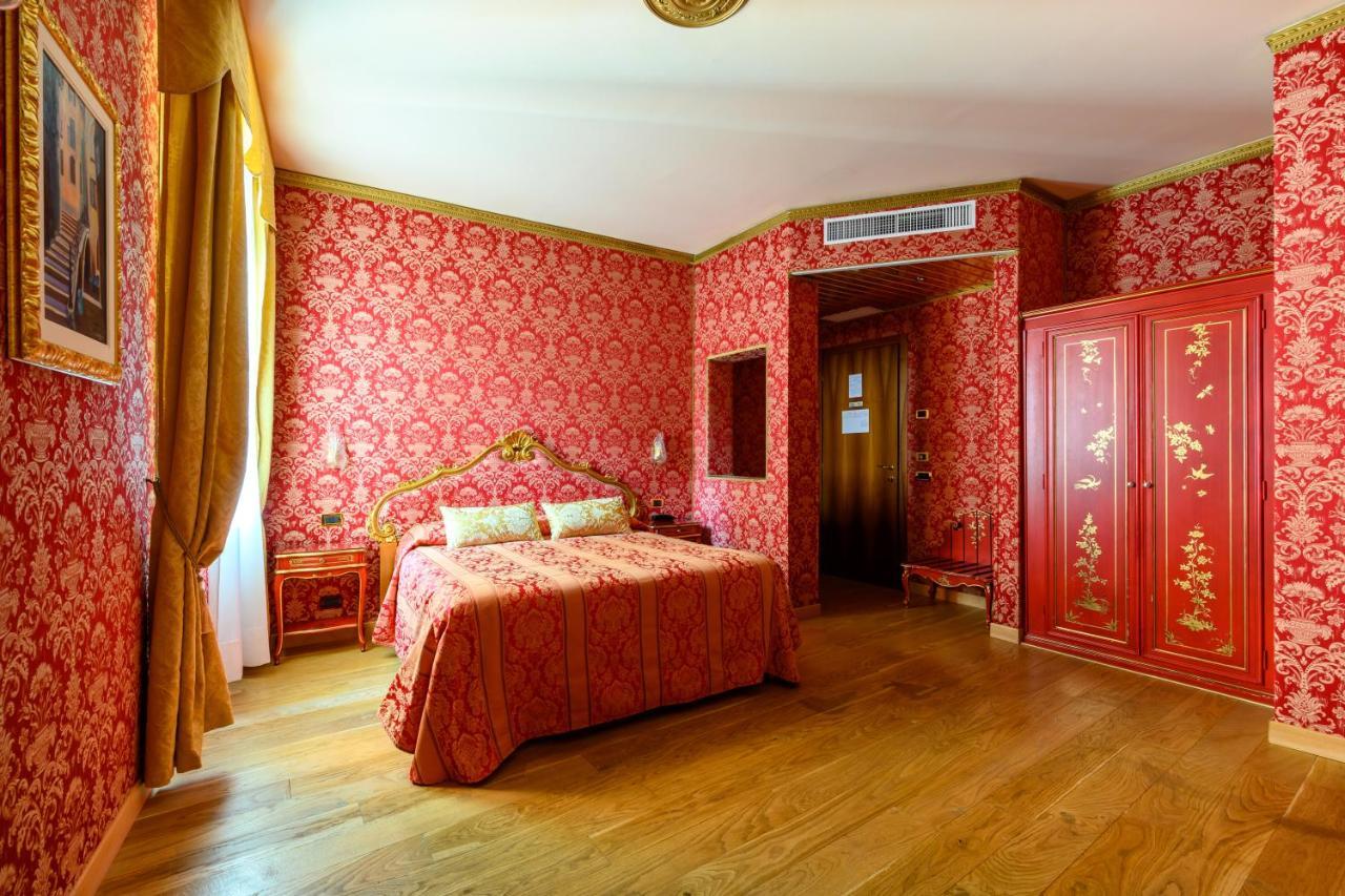 Junior Suite with Balcony and Canal View,1498733164:JPEG