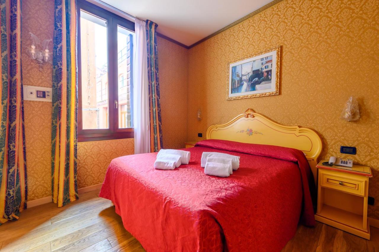 Double or Twin Room,1499375740:JPEG