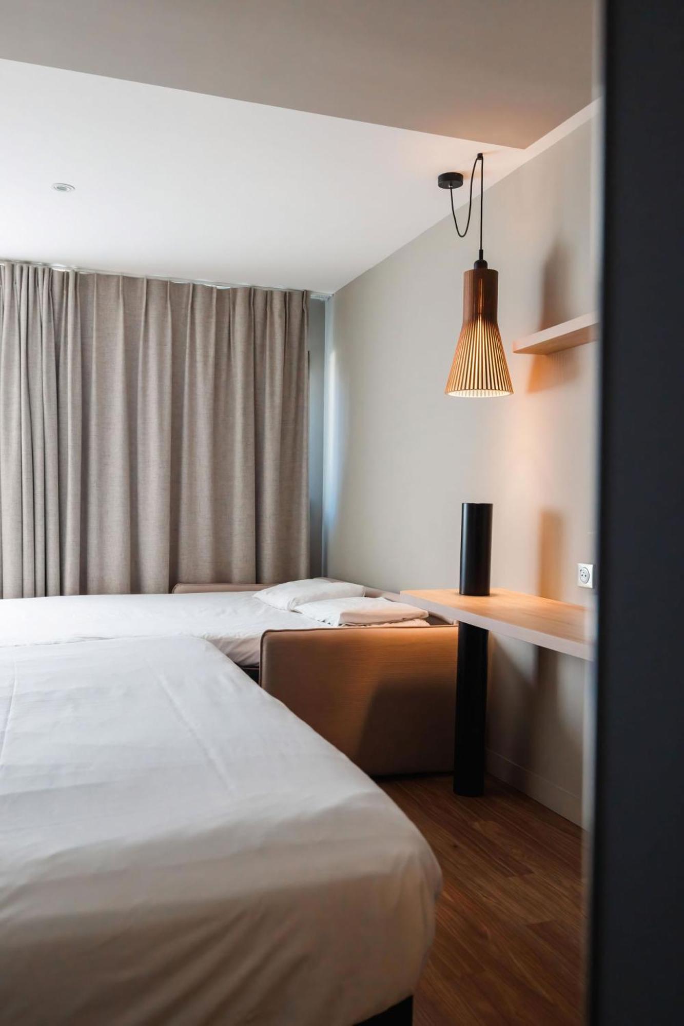 Standard Double Room Sofa,1499449126:JPEG