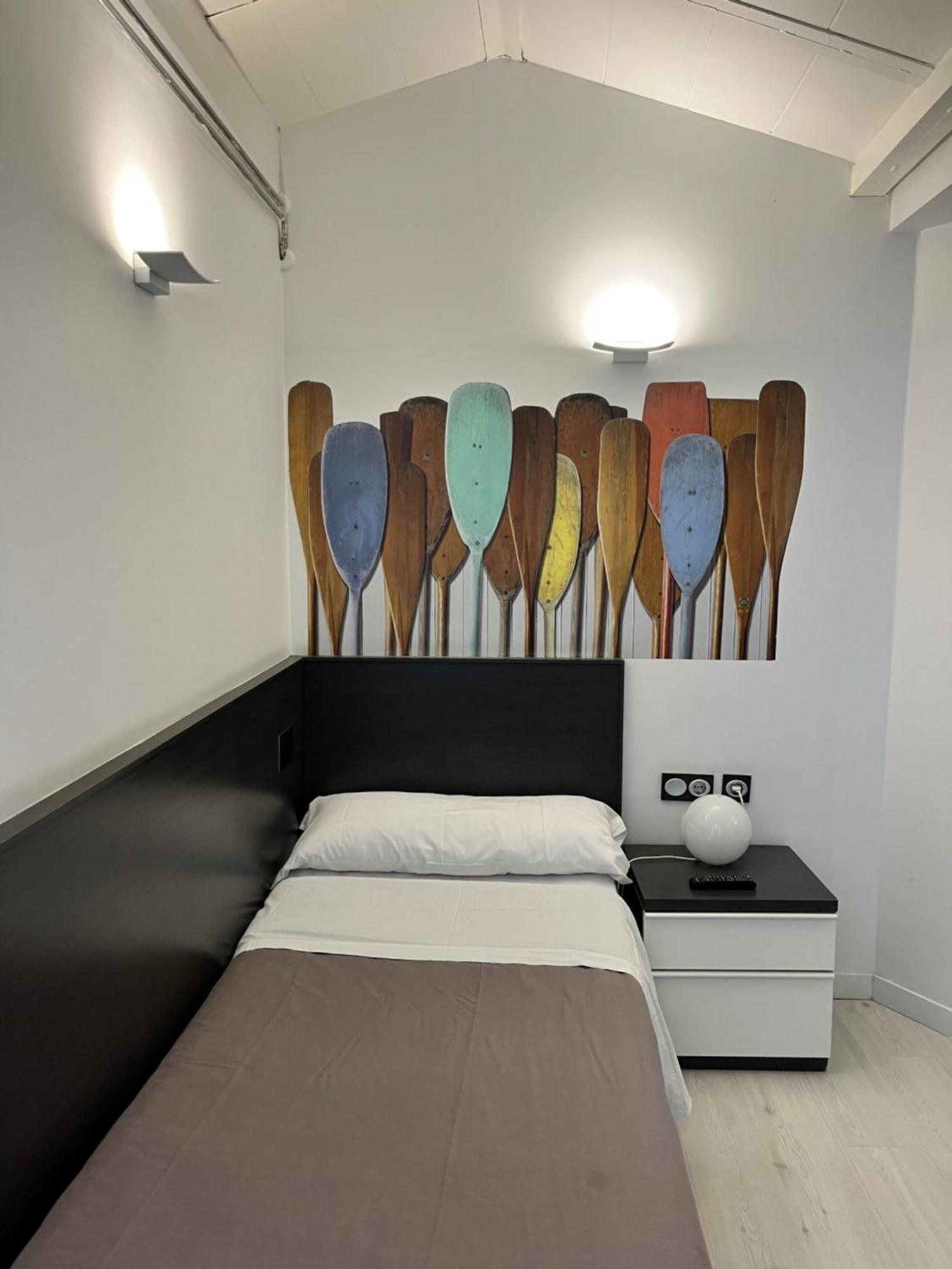 Single Room,1526377675:JPEG