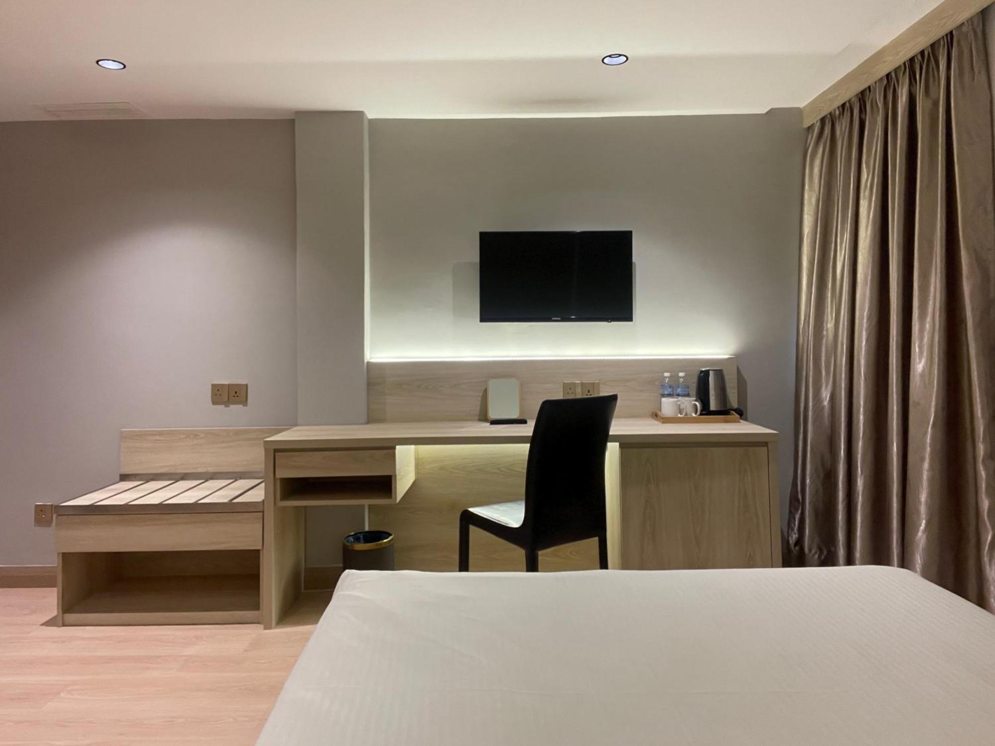Standard Deluxe Room,1538700025:JPEG