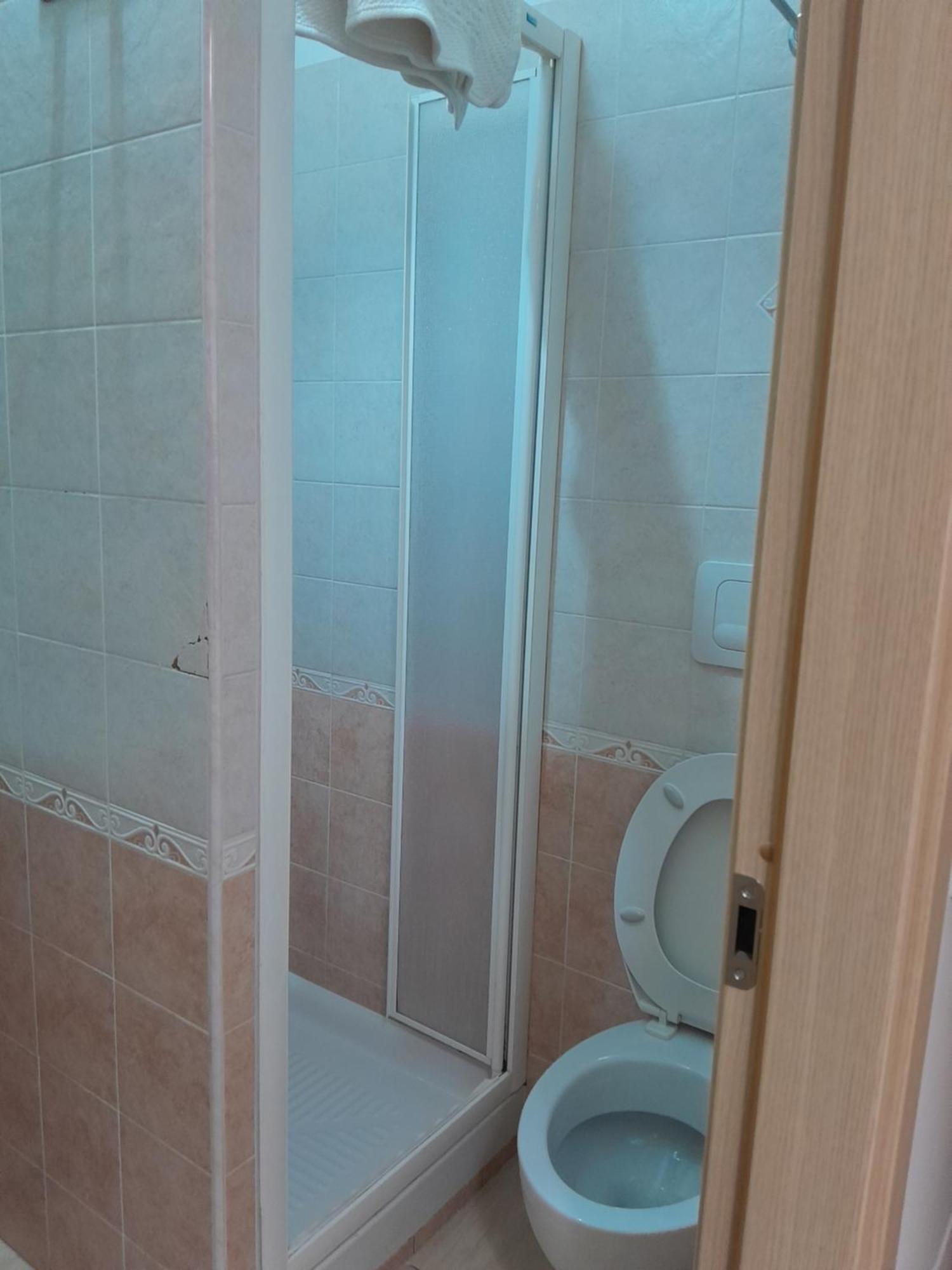 Single Room with Bathroom,1539874177:JPEG