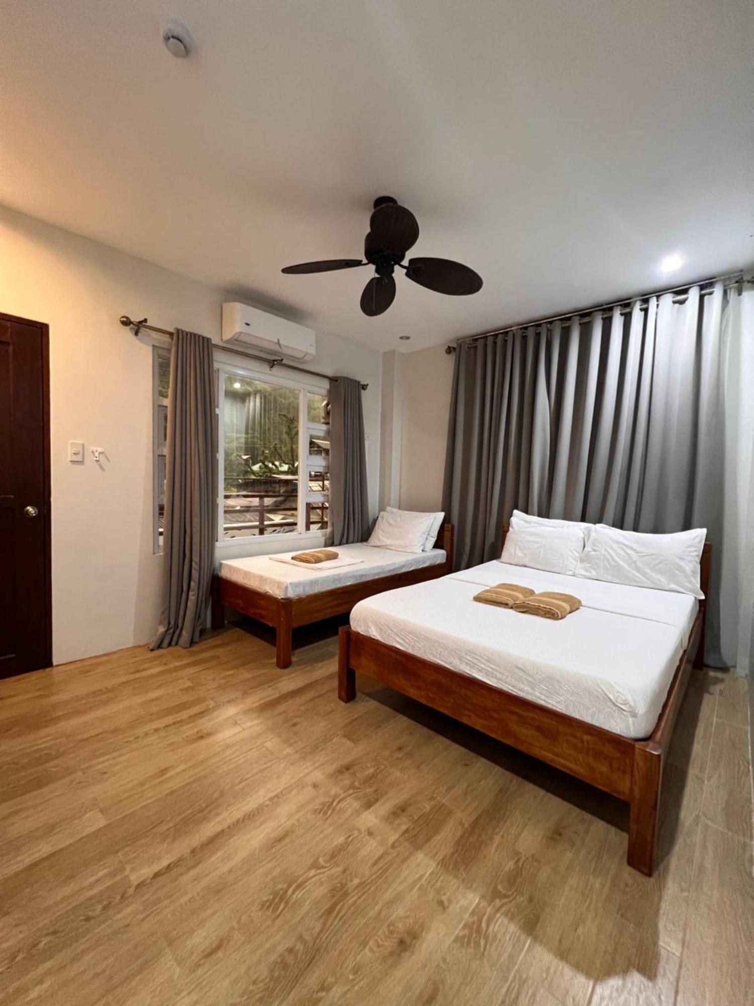 Triple room with balcony (street view),1548096448:JPEG