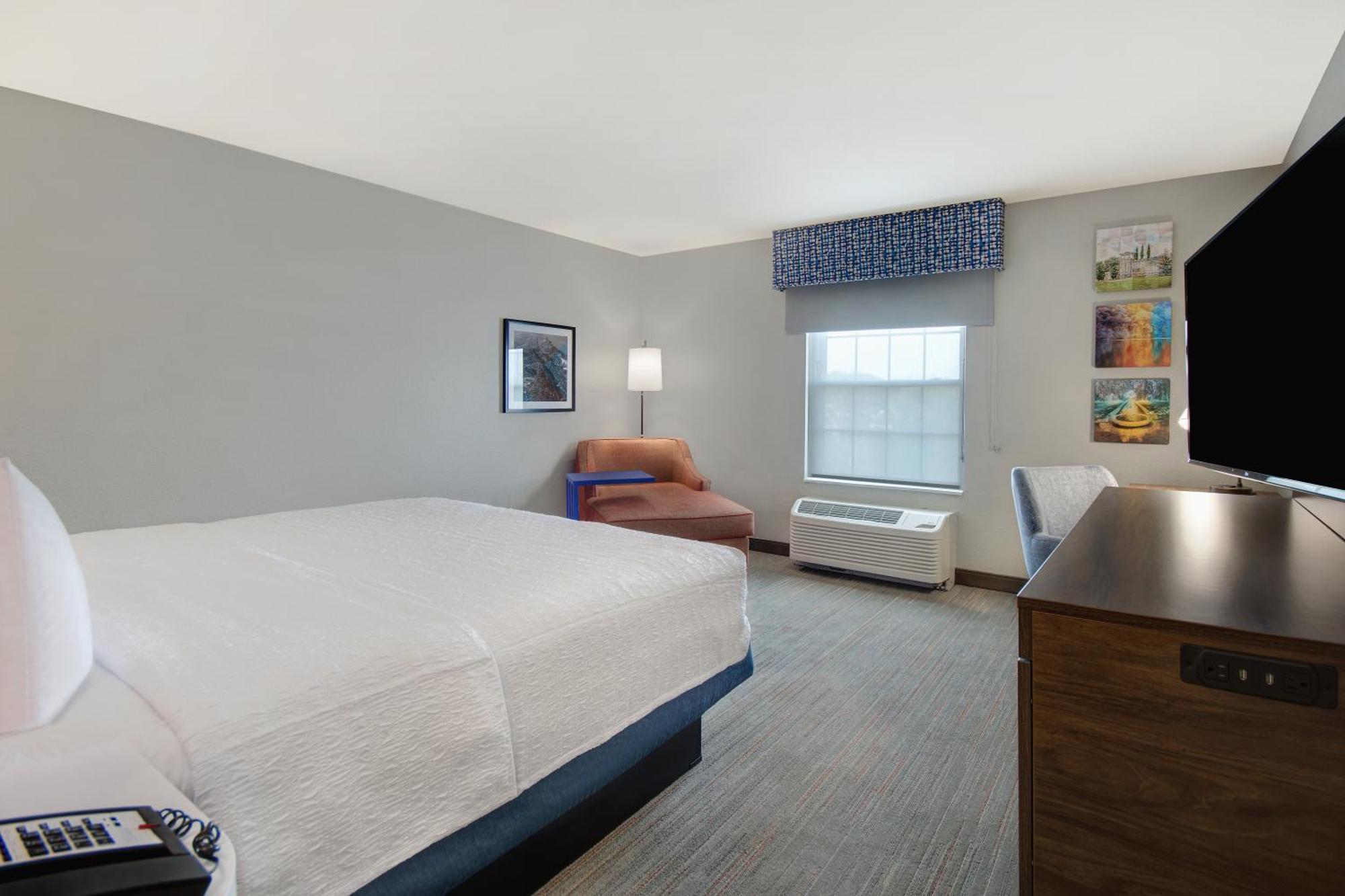 King Room,1548152677:JPEG
