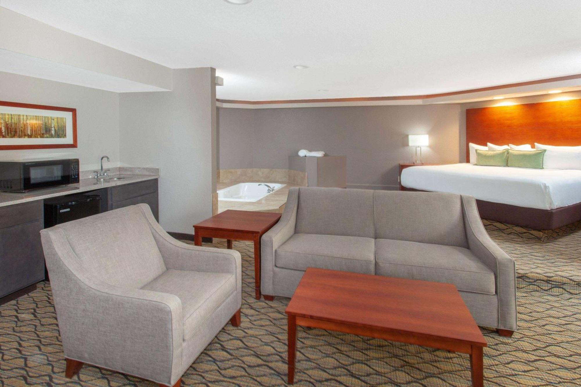 Presidential Suite - Non-Smoking,1278399490:JPEG