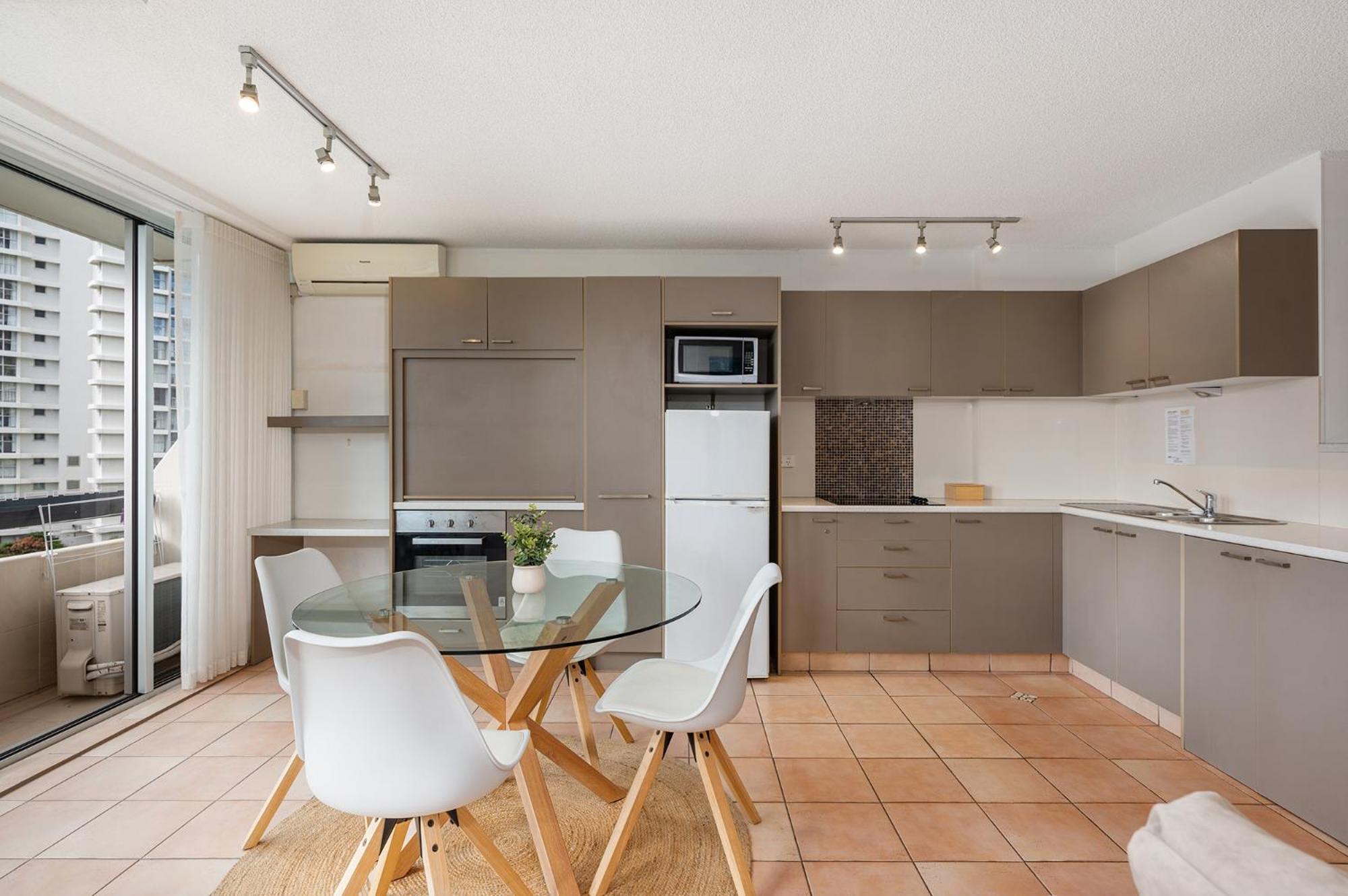 One Bedroom Apartment High Floors,1572637139:JPEG