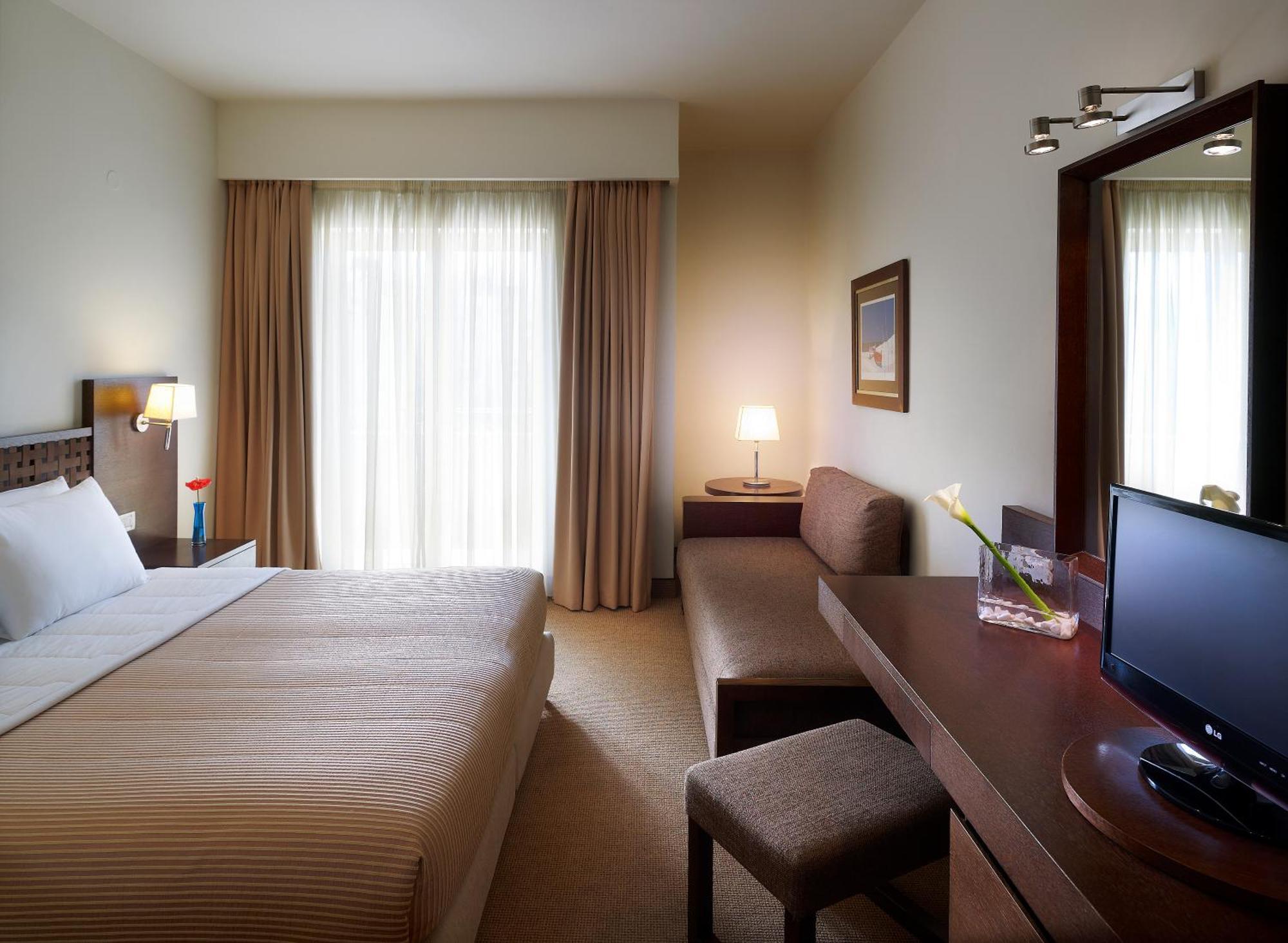 Triple Room,1580433299:JPEG