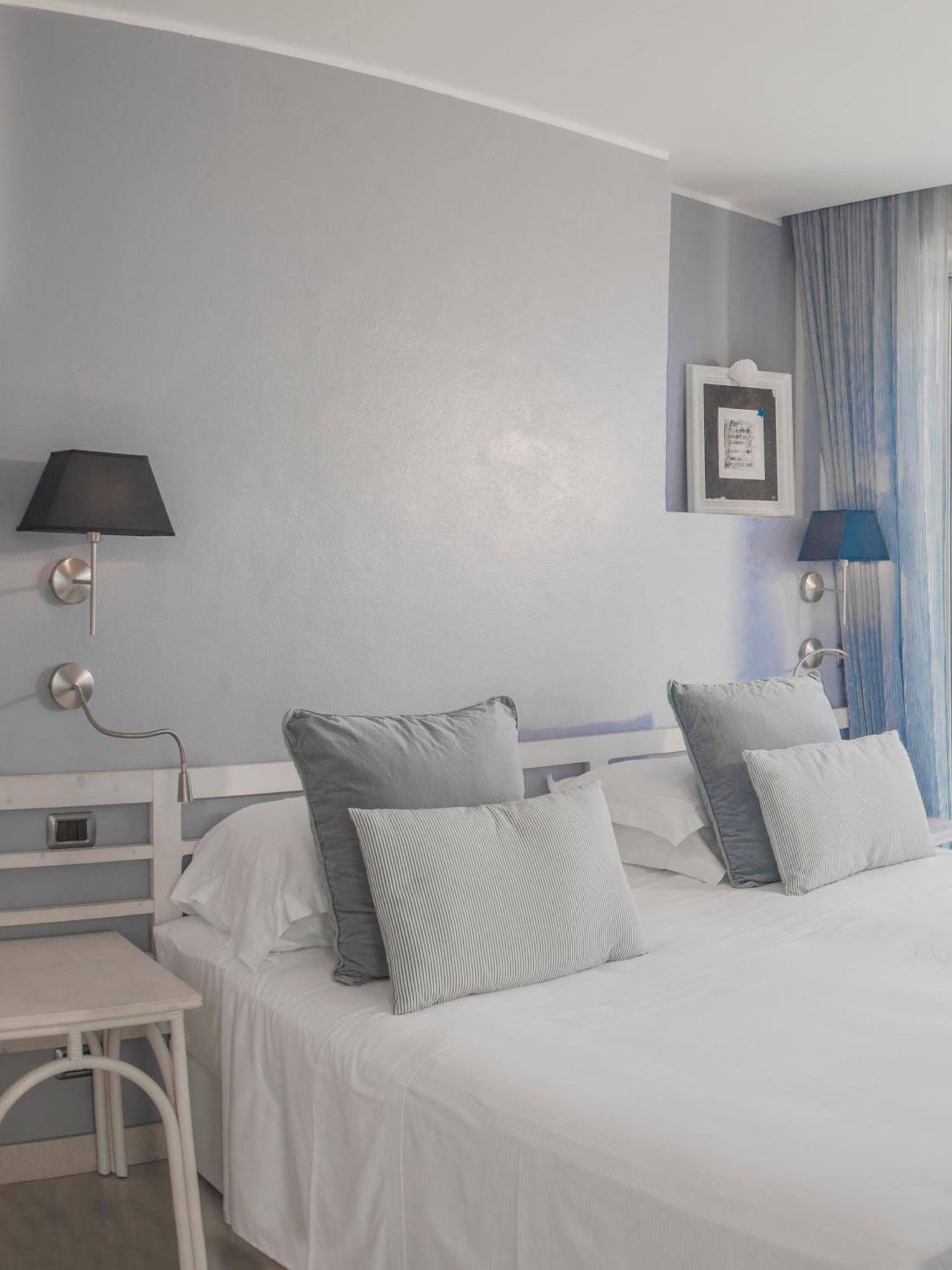 Double Room (1 Adult),1279556116:JPEG