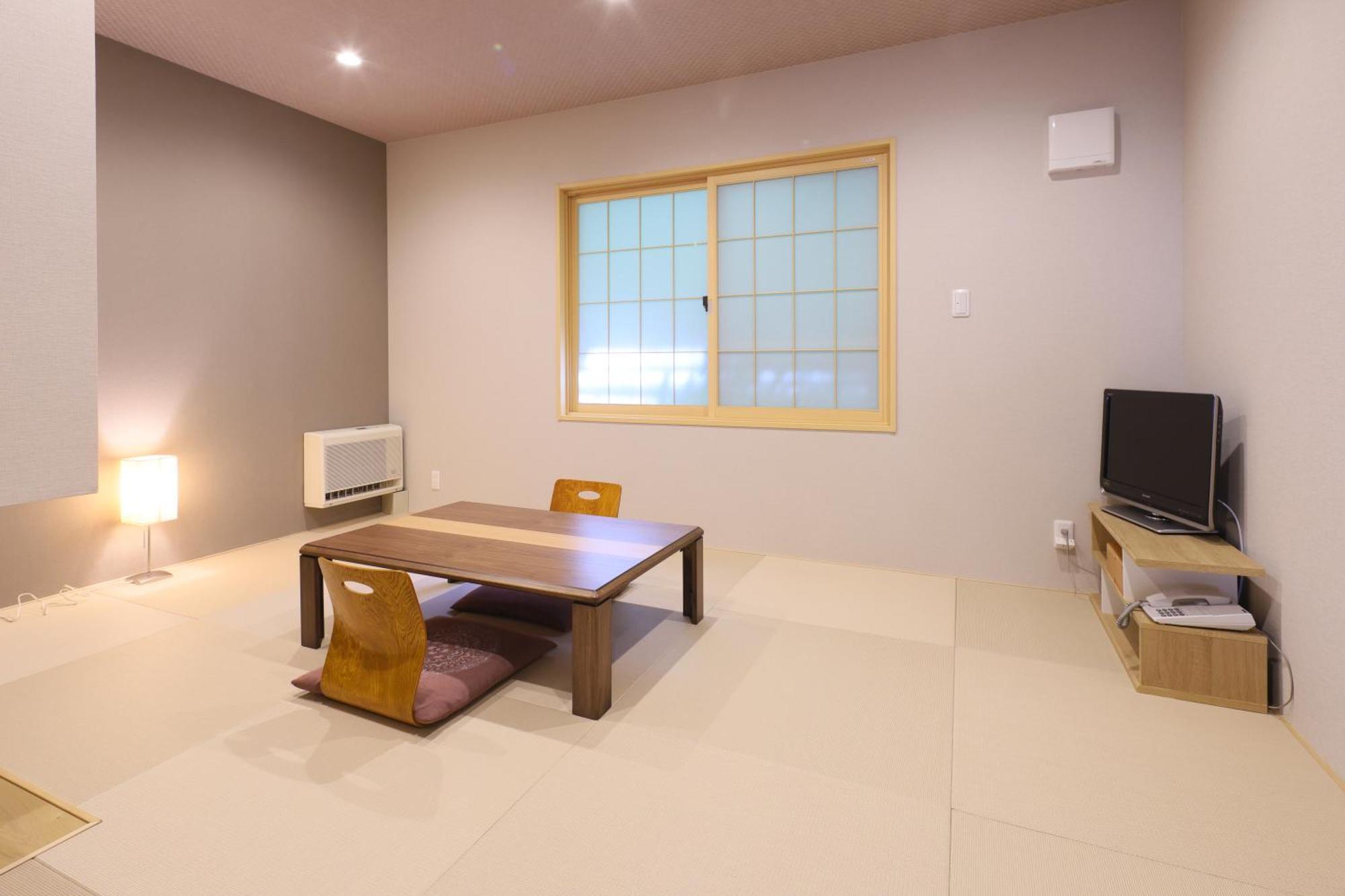 Triple Room Bathroom,1574802227:JPEG