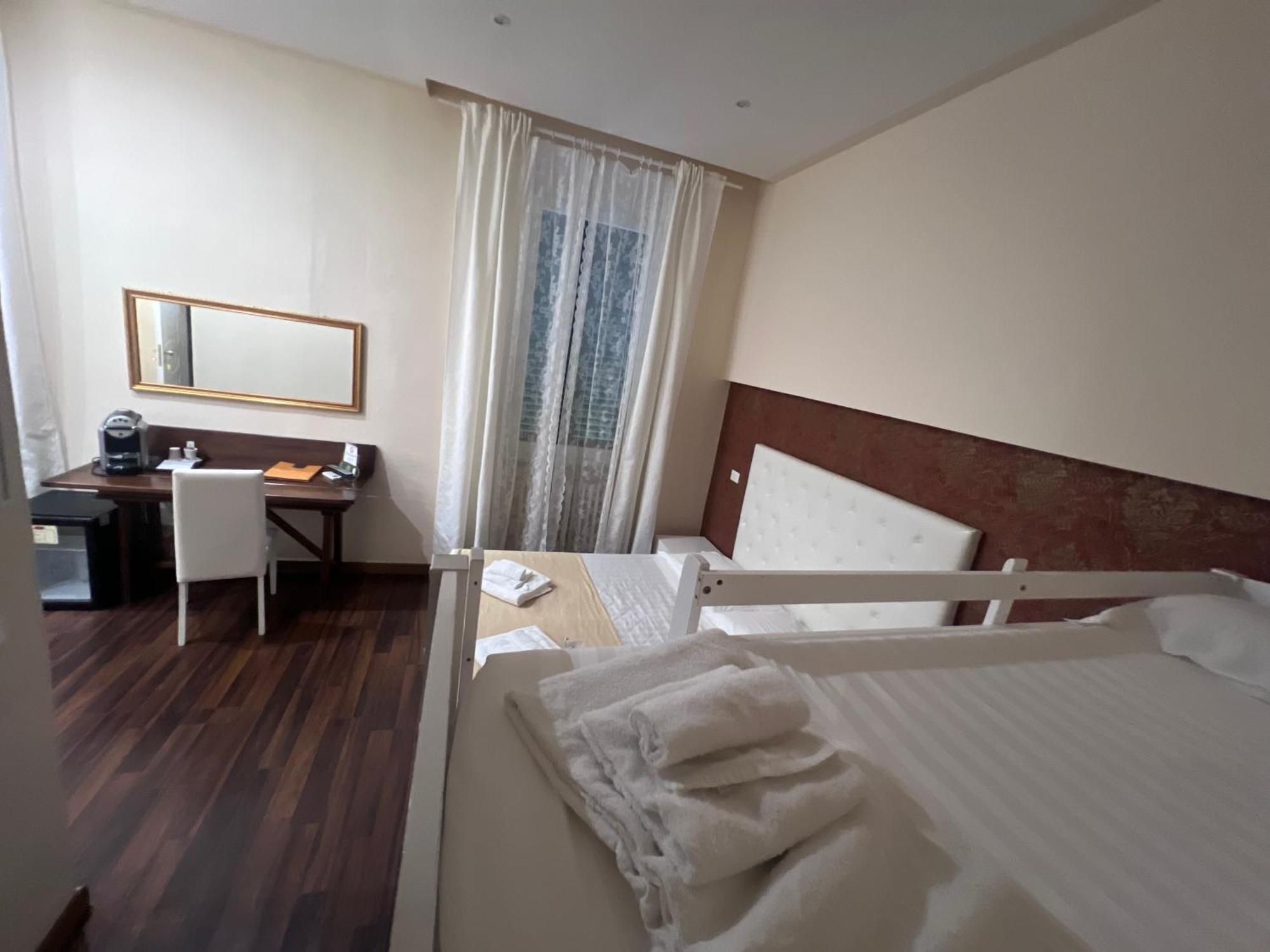 Quadruple Room,1619773499:JPEG