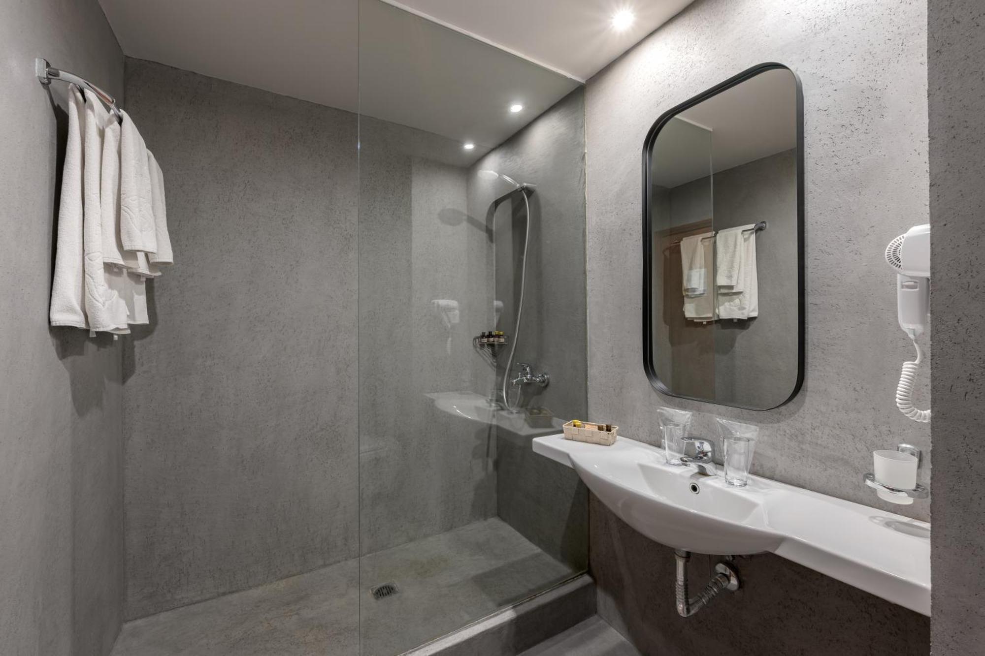 Deluxe Double or Twin Room with Balcony,1541791594:JPEG