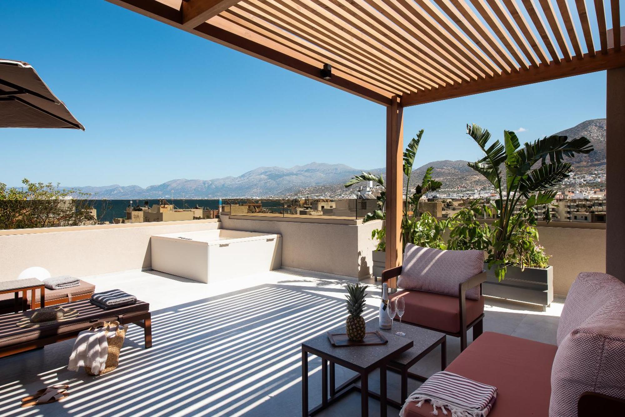 Penthouse Room Outdoor Jacuzzi & Sea View,1639406308:JPEG