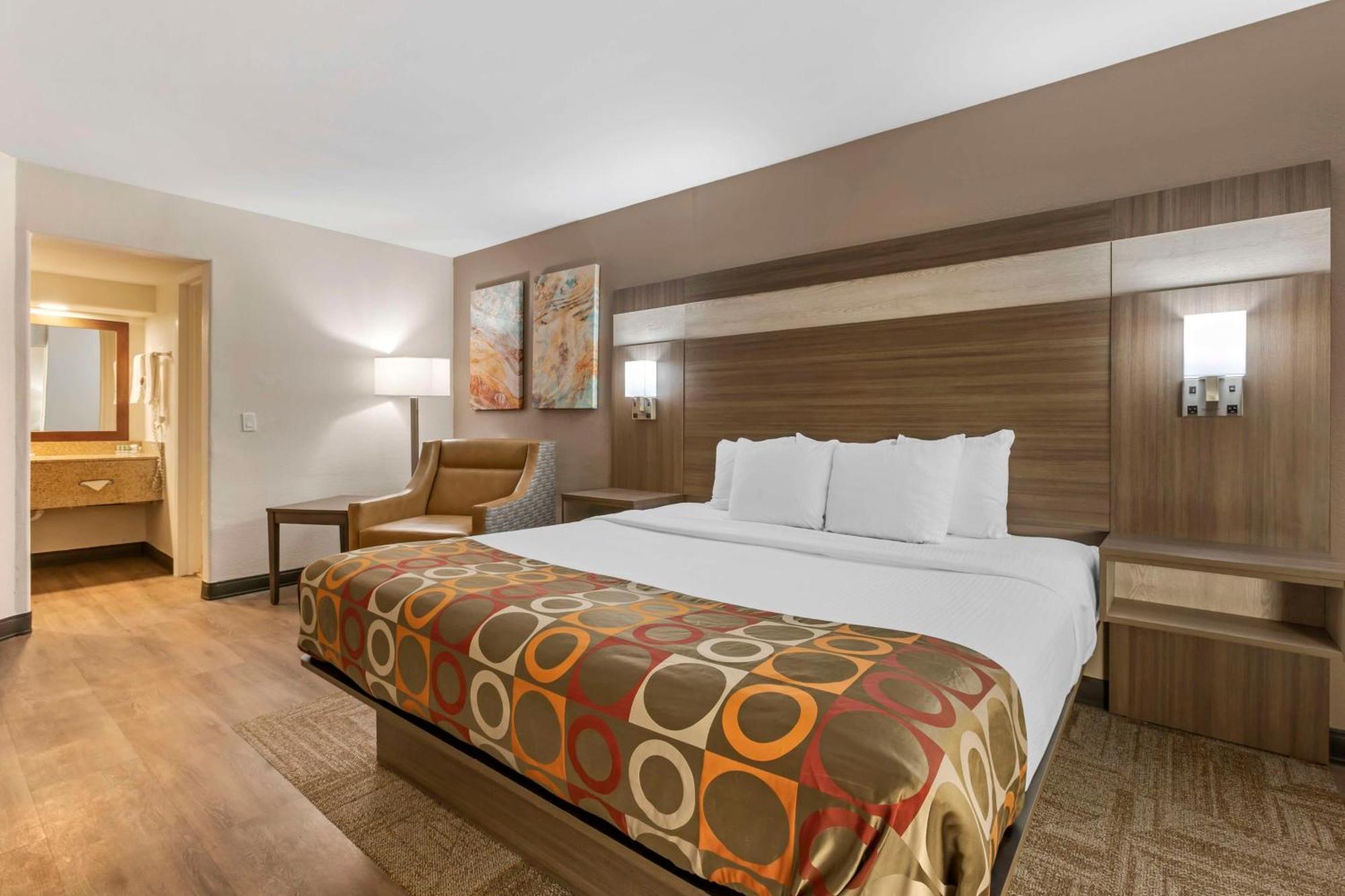 King Suite with Sofa Bed - Non-Smoking,1641044951:JPEG