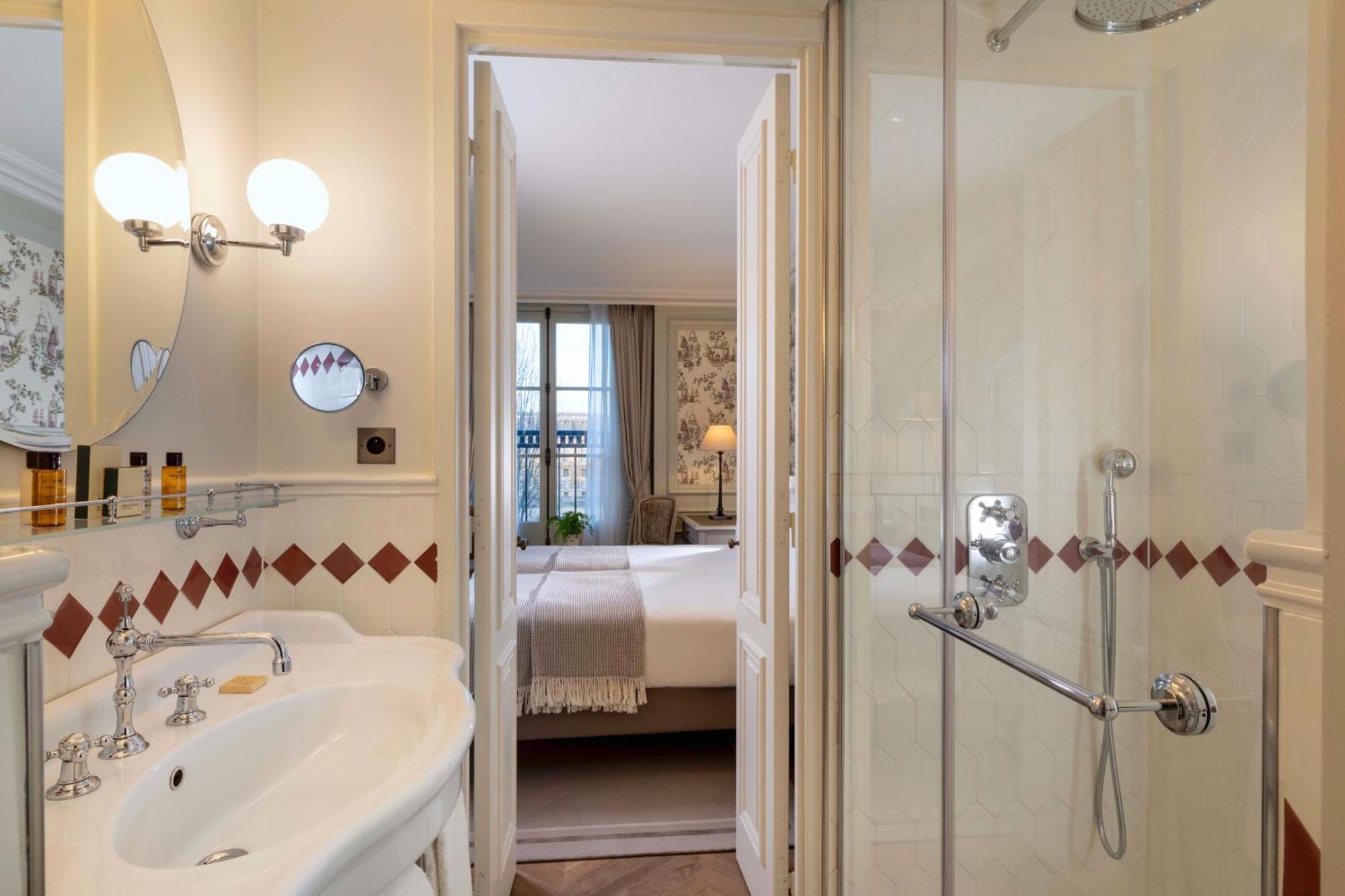 Superior Room with Seine River View,1658076837:JPEG