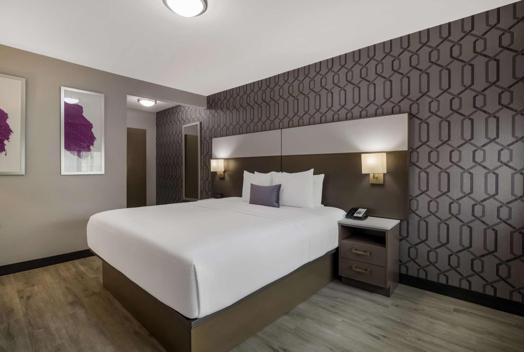 King Room,1664652734:JPEG
