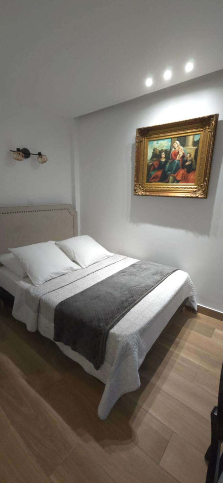 Double Room with Shower (without lift),1689820233:JPEG