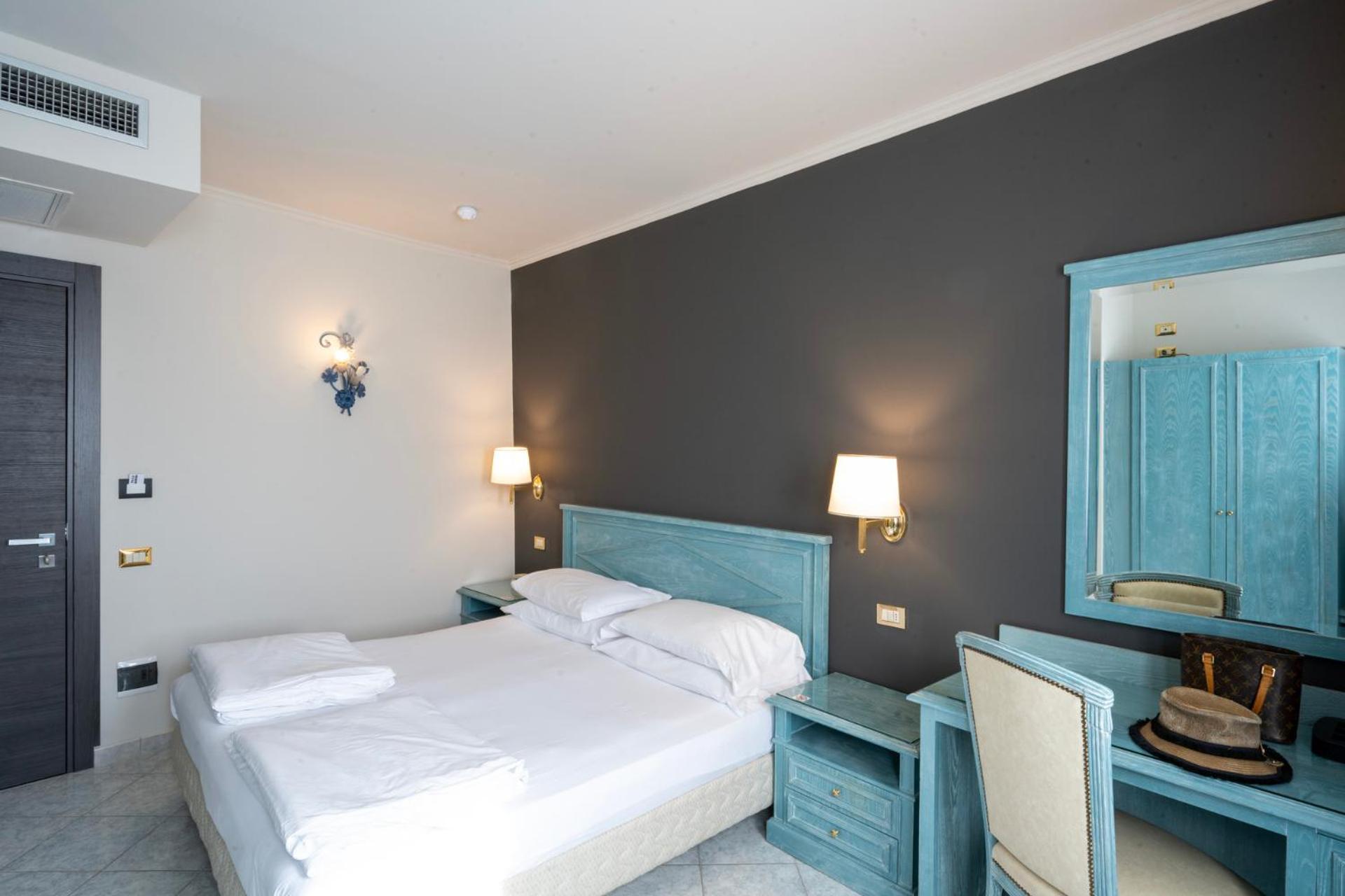 Deluxe Double or Twin Room,1697854458:JPEG