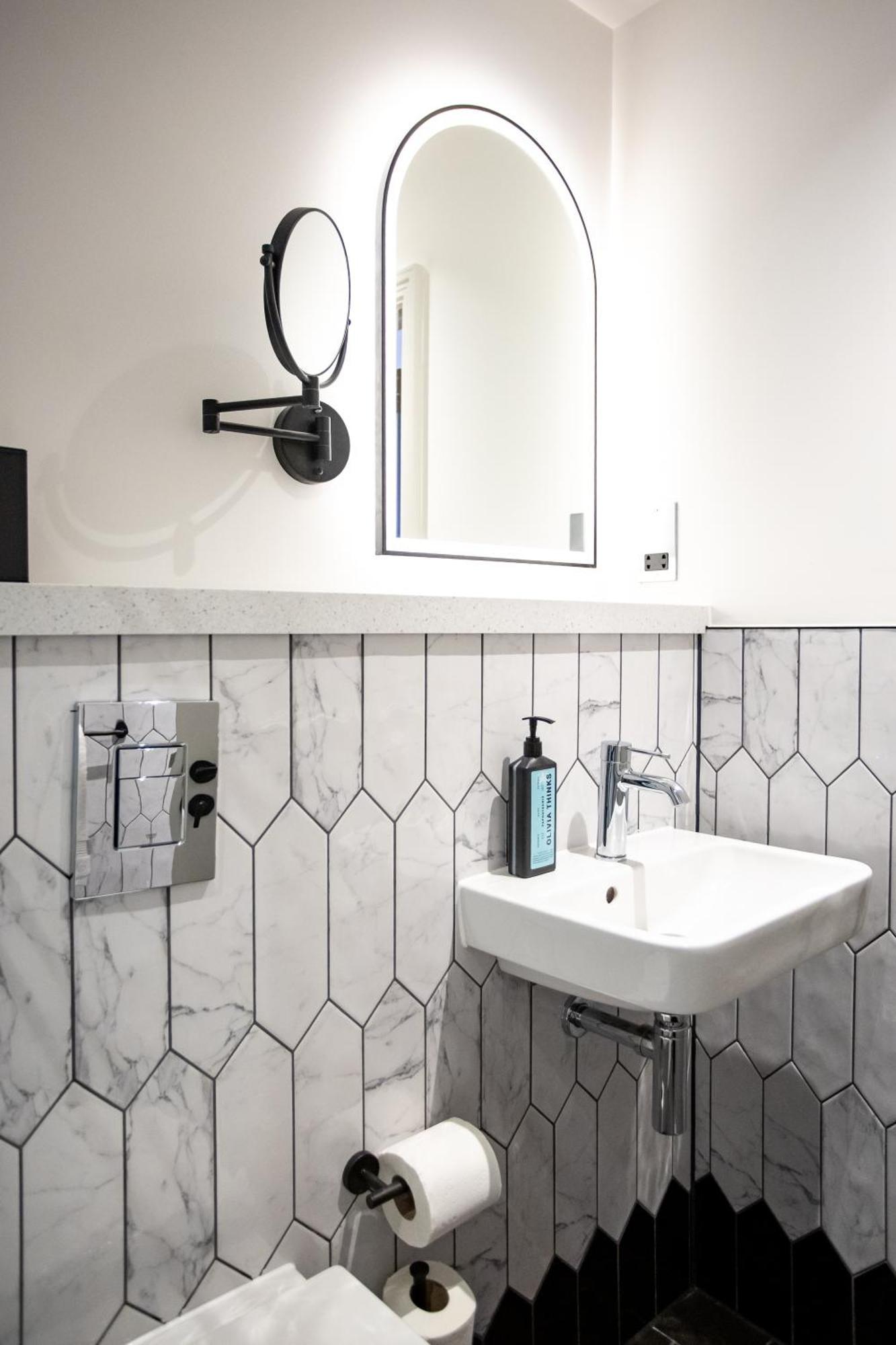 Newly Refurbished Standard Double Room,1722887612:JPEG