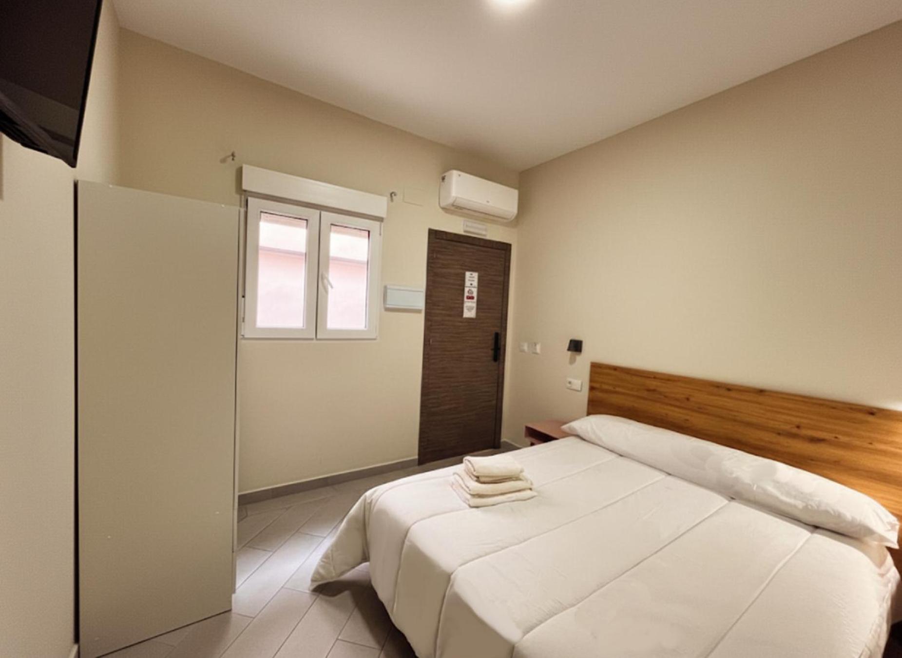 Standard Double Room,1699637144:JPEG