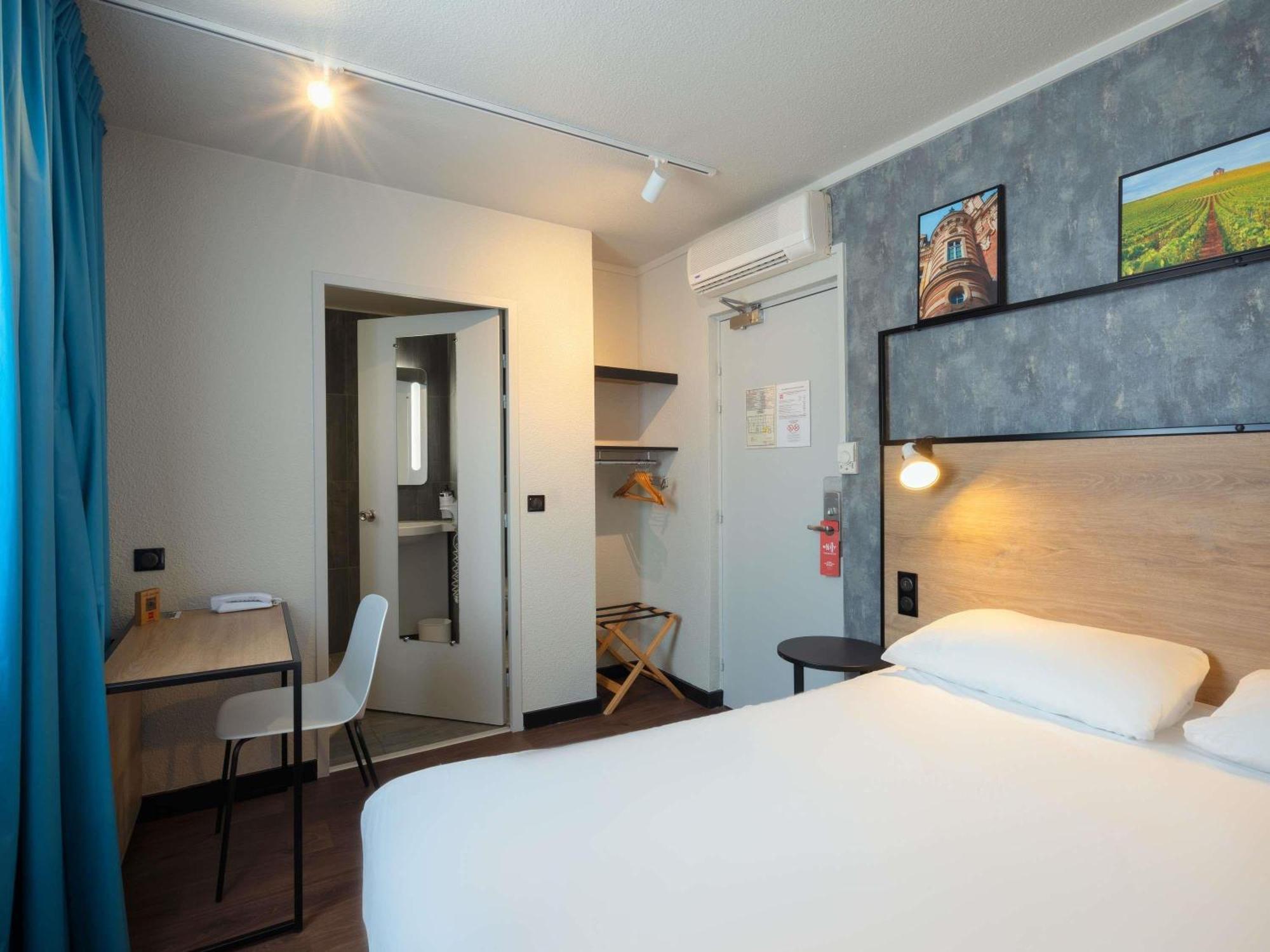 Classic Double Room - Mobility Accessible,1704919385:JPEG