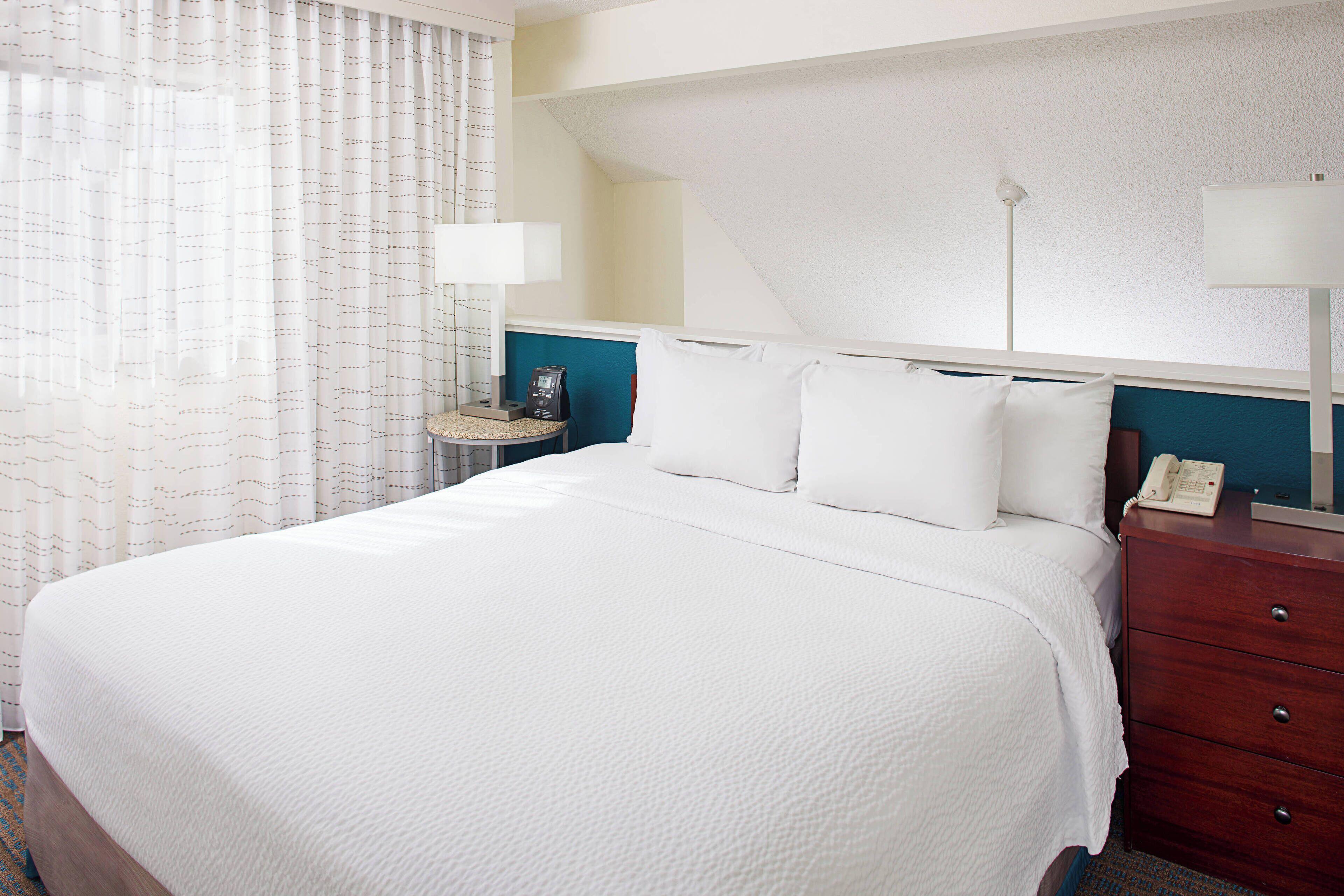 Two-Bedroom Suite,1634416467:JPEG