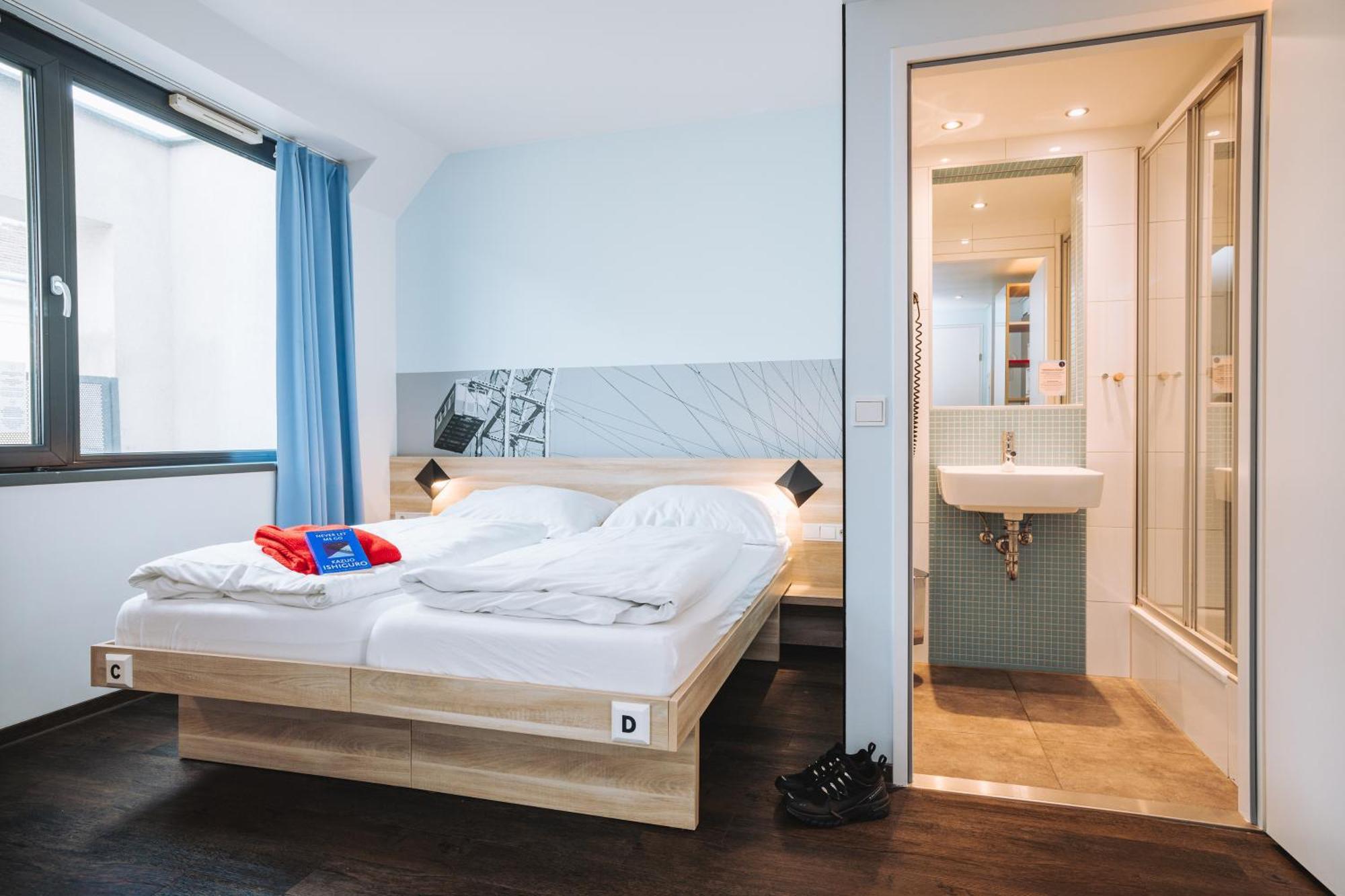 Triple Room,1717052310:JPEG