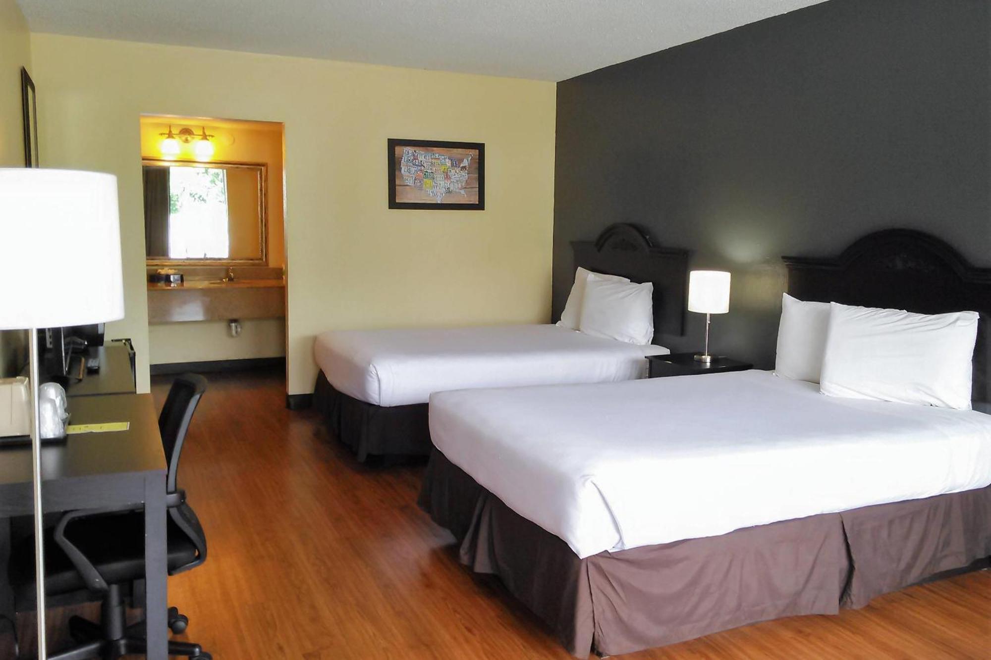 Double Room with Two Double Beds - Non-Smoking,1730007079:JPEG